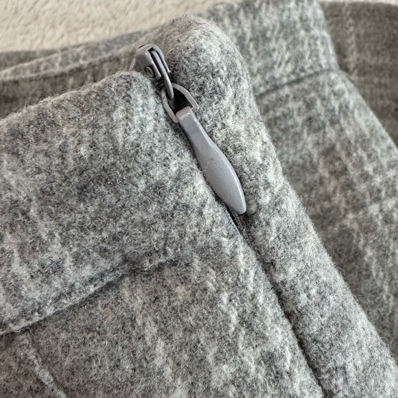 Hoerev Gray Pleated Mini Skirt Size Small - Picture 16 of 16